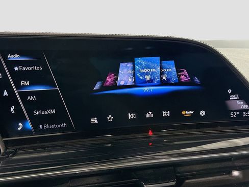 Used 2023 Cadillac Escalade Sport AWD/4WD image 17