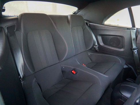 Used 2019 Ford Mustang Convertible RWD image 23