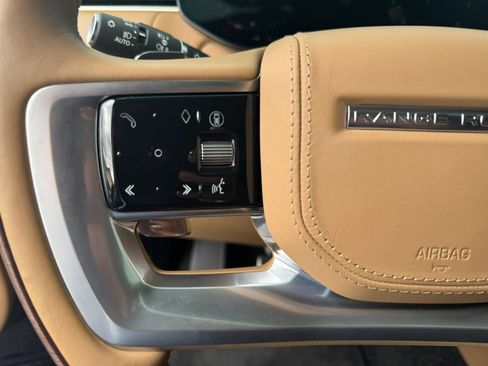 Used 2025 Land Rover Range Rover Autobiography AWD/4WD image 7