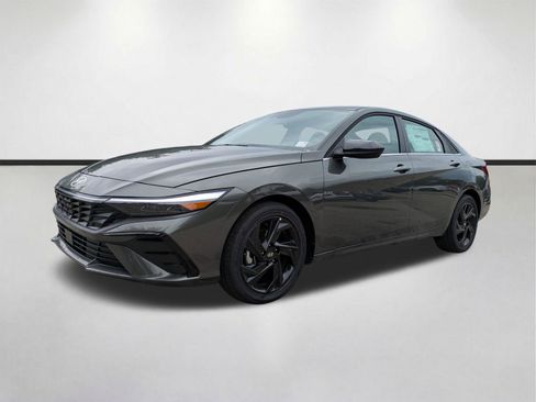 New 2026 Hyundai Elantra SEL Sport FWD image 8
