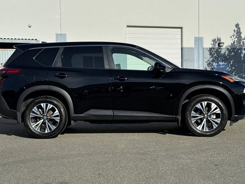Certified 2023 Nissan Rogue SV image 3