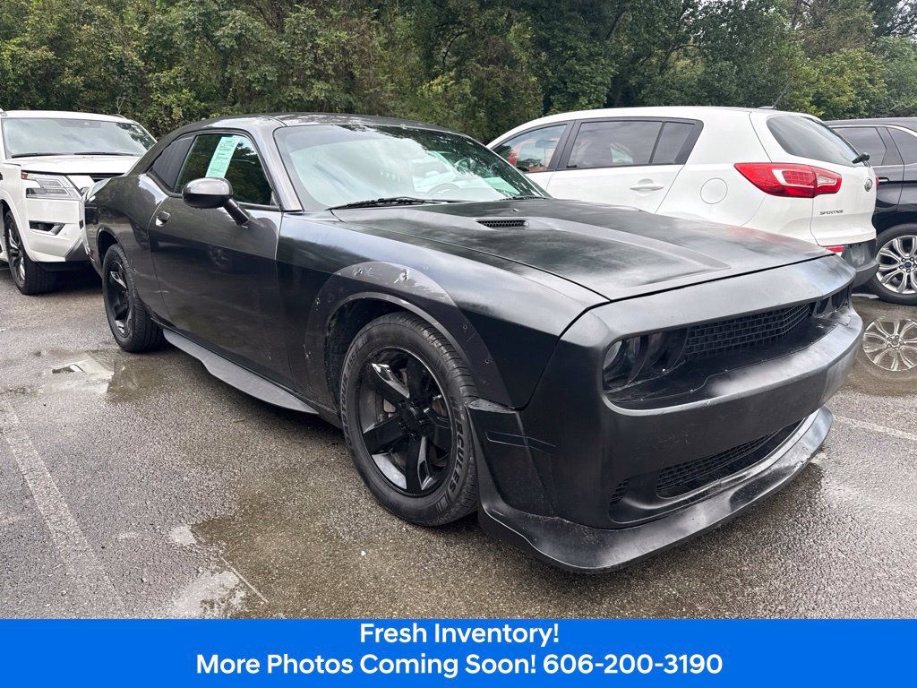 Used 2014 Dodge Challenger SXT w/ Sound Group RWD image 3