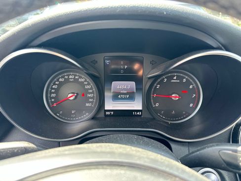 Used 2018 Mercedes-Benz C 300 Sedan image 9