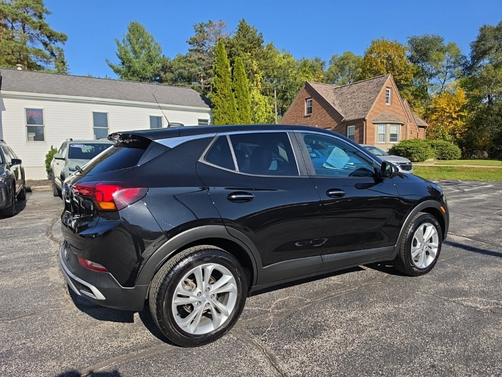 Certified 2022 Buick Encore GX Preferred w/ Cold Weather Comfort Package FWD image 5