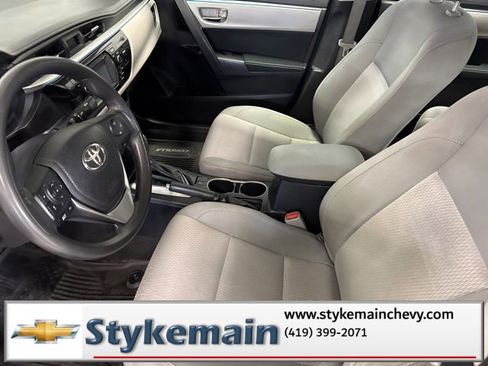 Used 2014 Toyota Corolla LE image 25