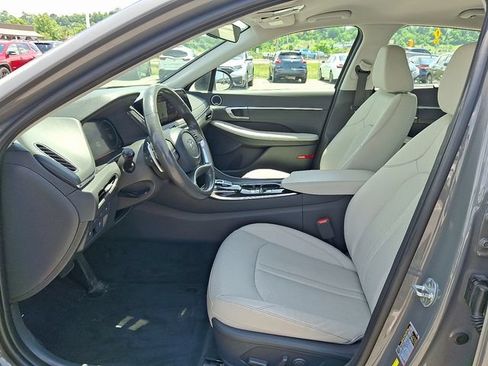 Used 2021 Hyundai Sonata Limited FWD image 11