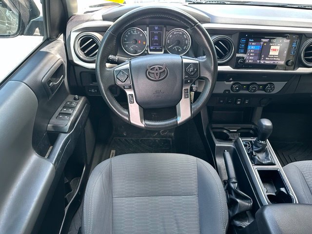 Used 2019 Toyota Tacoma SR5 RWD image 11