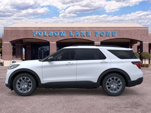 New 2026 Ford Explorer Active w/ Active Comfort Package AWD/4WD image 3