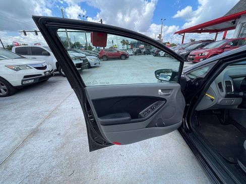 Used 2017 Kia Forte LX FWD image 13