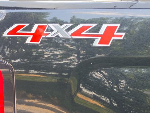 Used 2015 Chevrolet Silverado 2500 LT AWD/4WD image 29