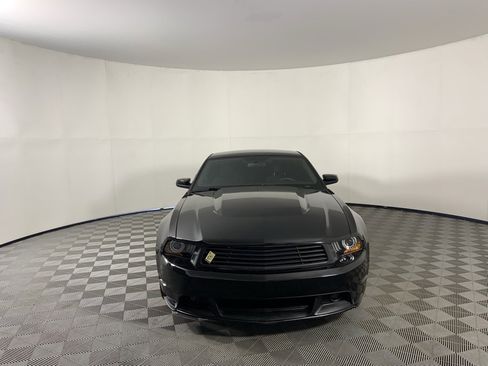 Used 2012 Ford Mustang GT image 3