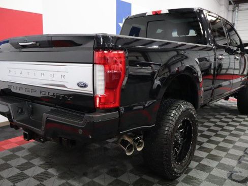 Used 2019 Ford F250 Platinum w/ Platinum Ultimate Package AWD/4WD image 24