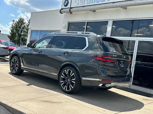 Certified 2025 BMW X7 xDrive40i w/ Executive Package AWD/4WD image 5