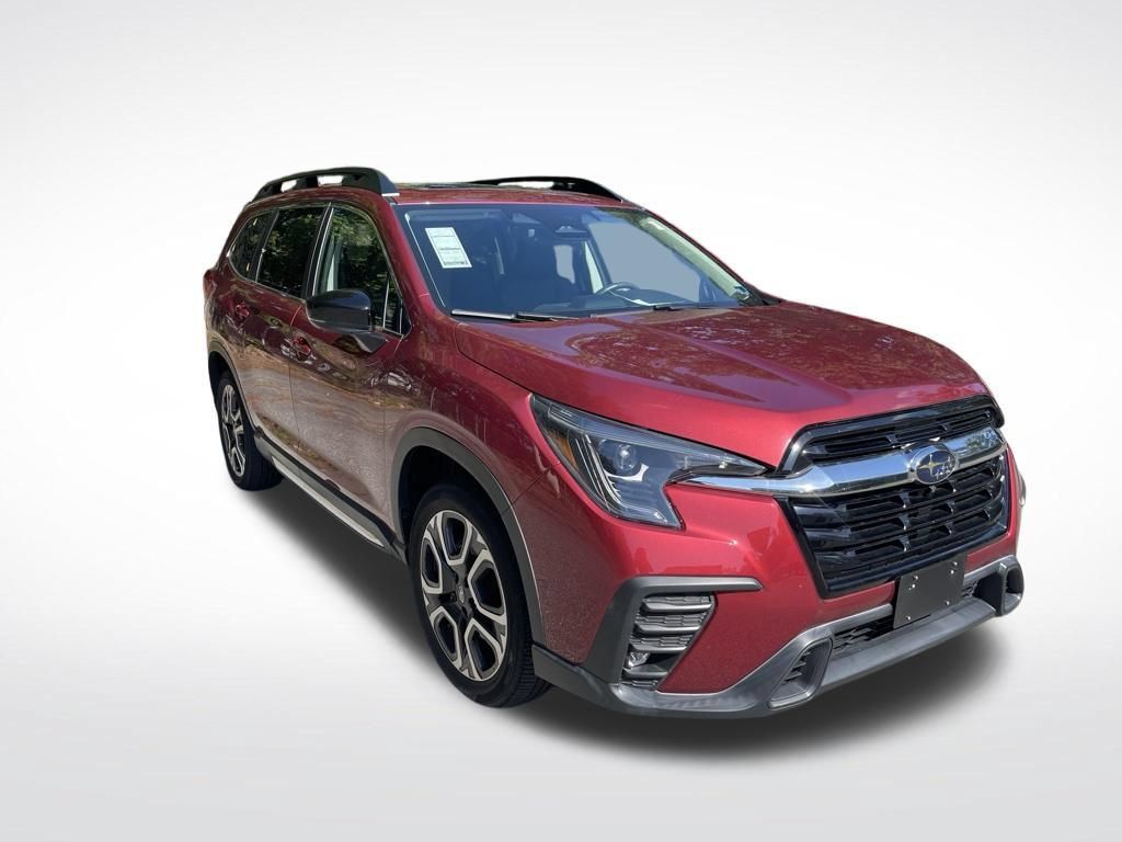 Used 2024 Subaru Ascent Limited w/ Technology Package AWD/4WD image 6