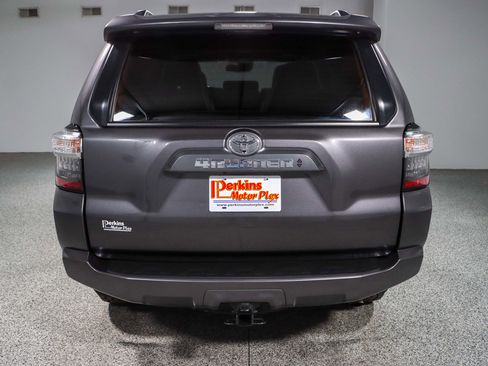 Used 2023 Toyota 4Runner SR5 Premium w/ Moonroof Package image 8