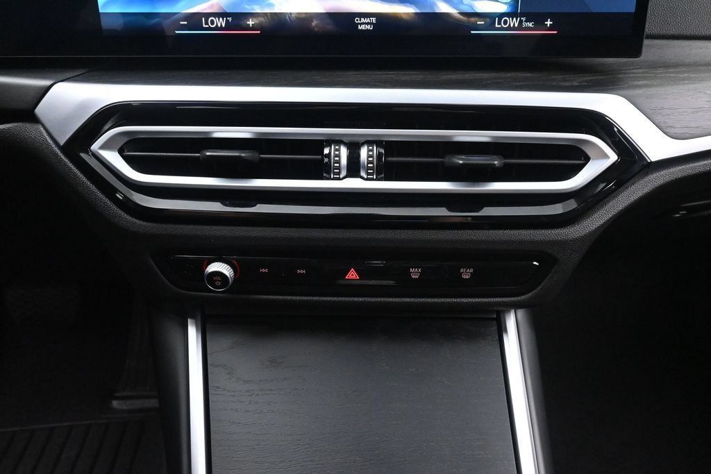 Used 2023 BMW i4 eDrive35 RWD image 40