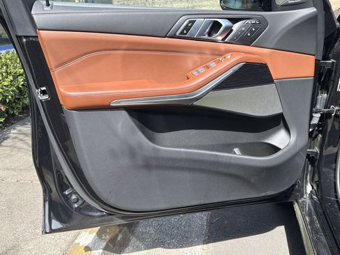 Used 2024 BMW X7 xDrive40i w/ Executive Package image 10