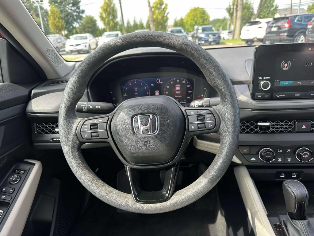 Used 2023 Honda Accord EX image 13