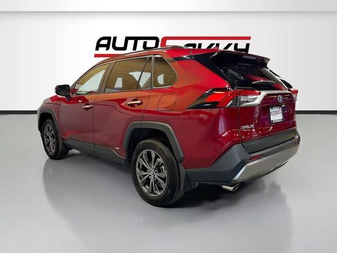 Used 2024 Toyota RAV4 Limited w/ Advanced Technology Package AWD/4WD image 5