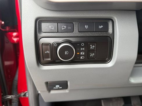 Used 2023 Ford F250 XLT w/ Black Appearance Package AWD/4WD image 25