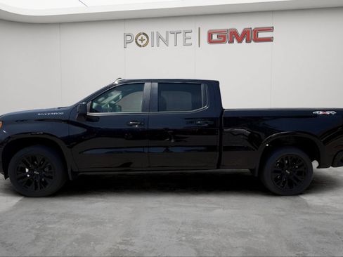 Used 2023 Chevrolet Silverado 1500 RST AWD/4WD image 6