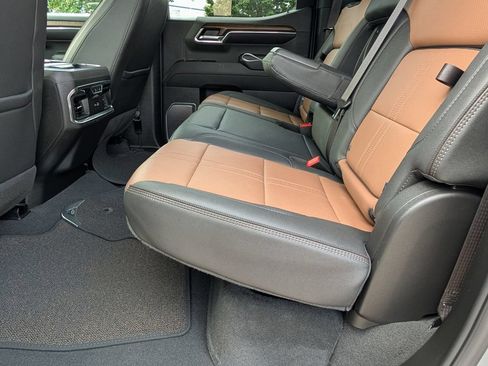Used 2024 Chevrolet Silverado 1500 High Country w/ Max Trailering Package AWD/4WD image 23