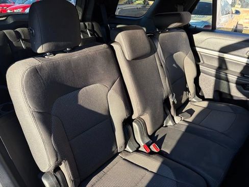 Used 2019 Ford Explorer XLT AWD/4WD image 33
