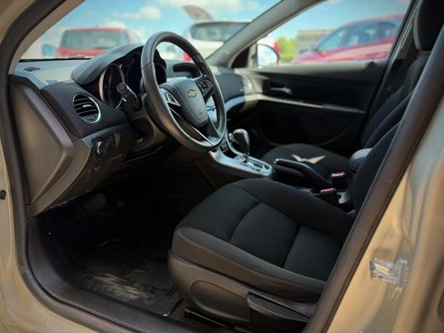 Used 2015 Chevrolet Cruze LT FWD image 7
