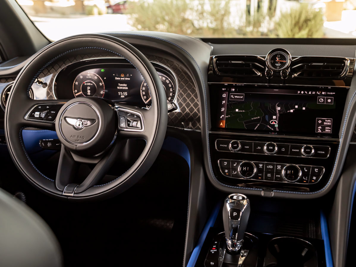 Certified 2025 Bentley Bentayga AWD/4WD image 28