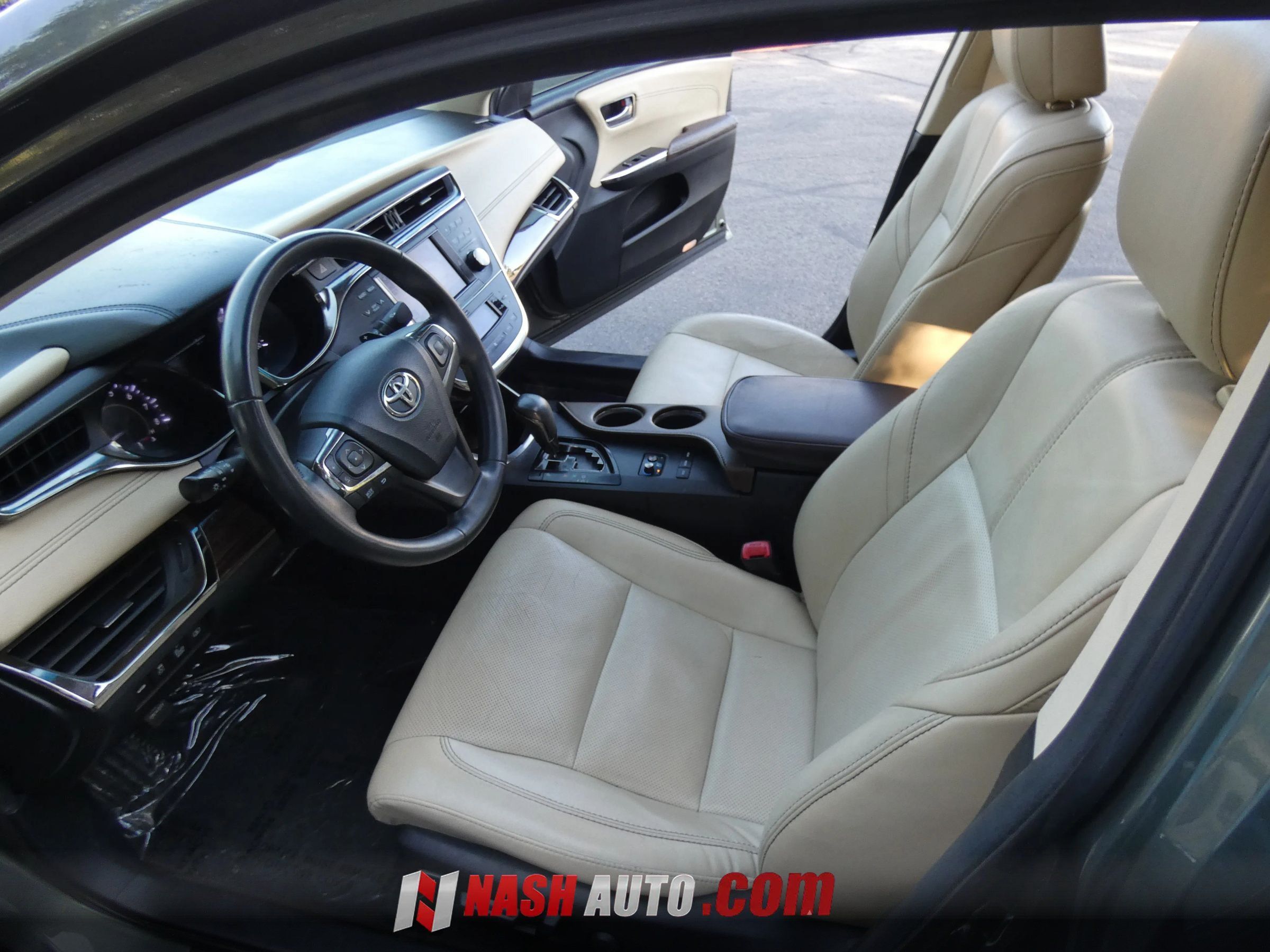 Used 2013 Toyota Avalon Limited FWD image 46