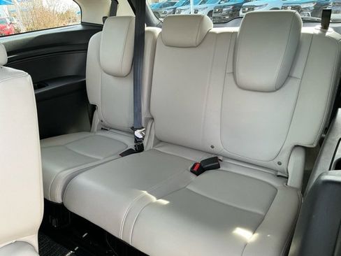 Used 2025 Honda Odyssey EX-L image 9
