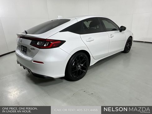 Used 2024 Honda Civic Sport image 8