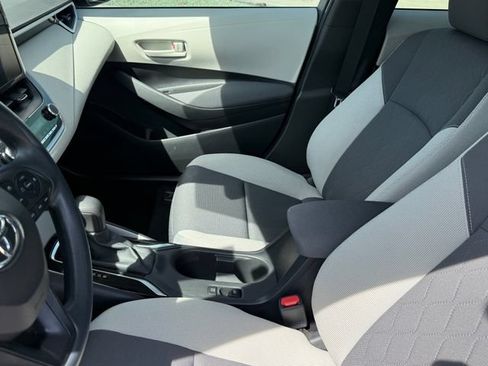 Used 2023 Toyota Corolla LE FWD image 10