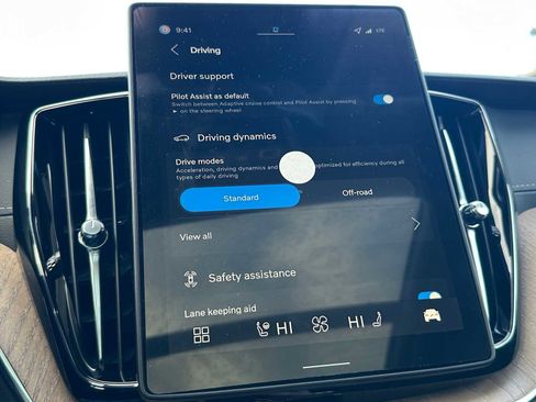 New 2026 Volvo XC60 B5 Ultra w/ Protection Package Premier image 30