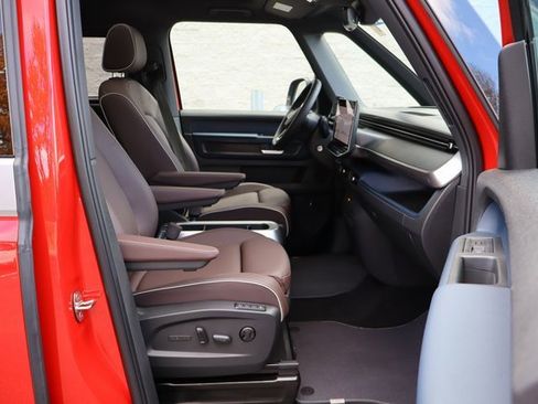 Used 2025 Volkswagen ID. Buzz Pro S Plus image 38