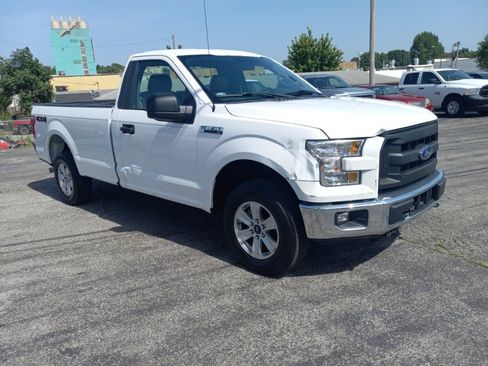 Used 2017 Ford F150 XL w/ Equipment Group 101A Mid AWD/4WD image 3