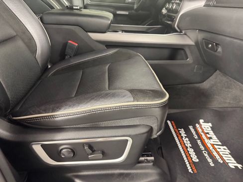 Used 2022 RAM 1500 Laramie w/ Sport Appearance Package AWD/4WD image 32