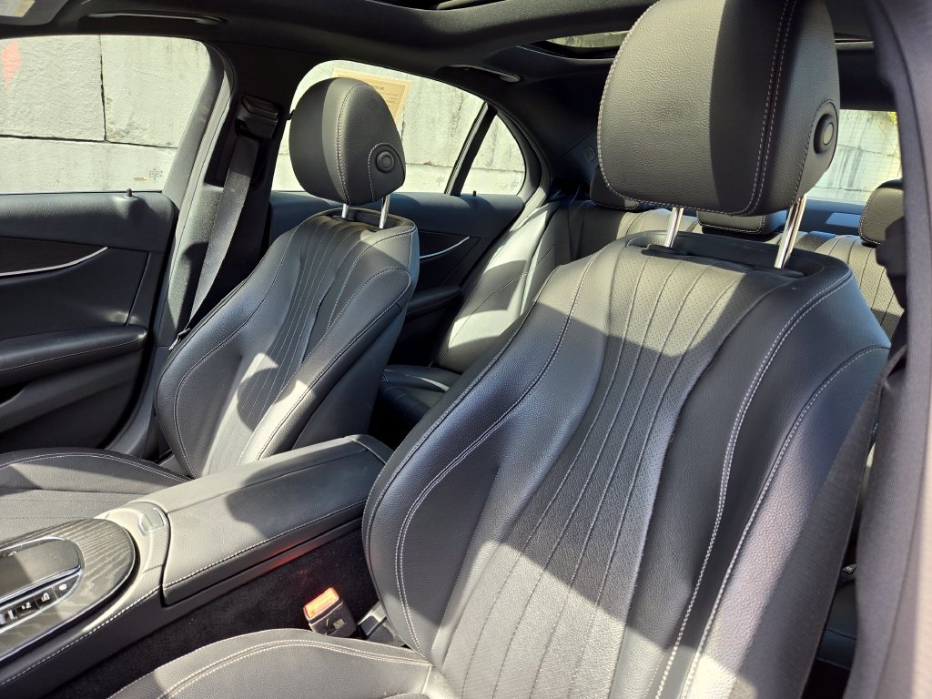 Used 2023 Mercedes-Benz E 450 4MATIC Sedan image 8