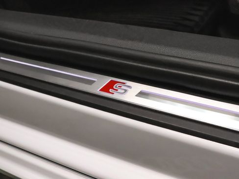 Used 2023 Audi A6 Premium Plus w/ Premium Plus Package image 41