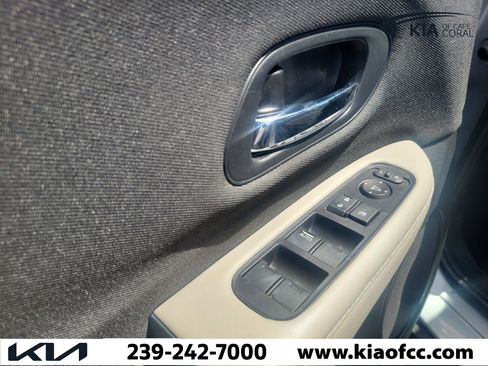 Used 2022 Honda HR-V LX image 23