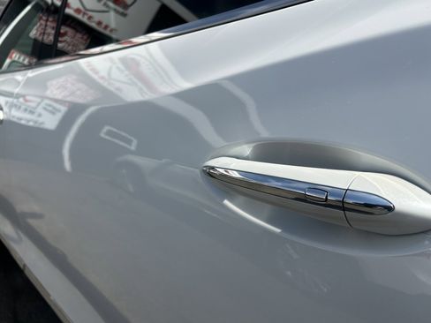 Used 2018 Buick Enclave Essence w/ Trailering Package image 11