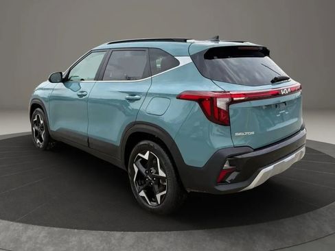 Used 2024 Kia Seltos EX AWD/4WD image 4
