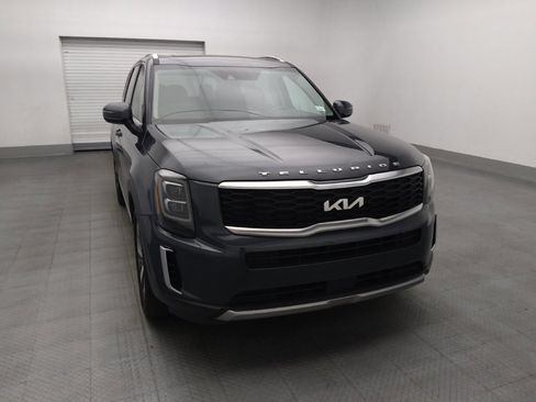 Used 2022 Kia Telluride EX w/ EX Premium Package FWD image 14