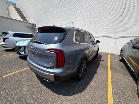 Used 2025 Kia Telluride S AWD/4WD image 6