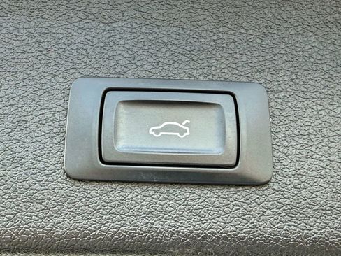 Used 2013 Audi Q5 3.0T Premium Plus w/ Audi MMI Navigation Plus Pkg image 12