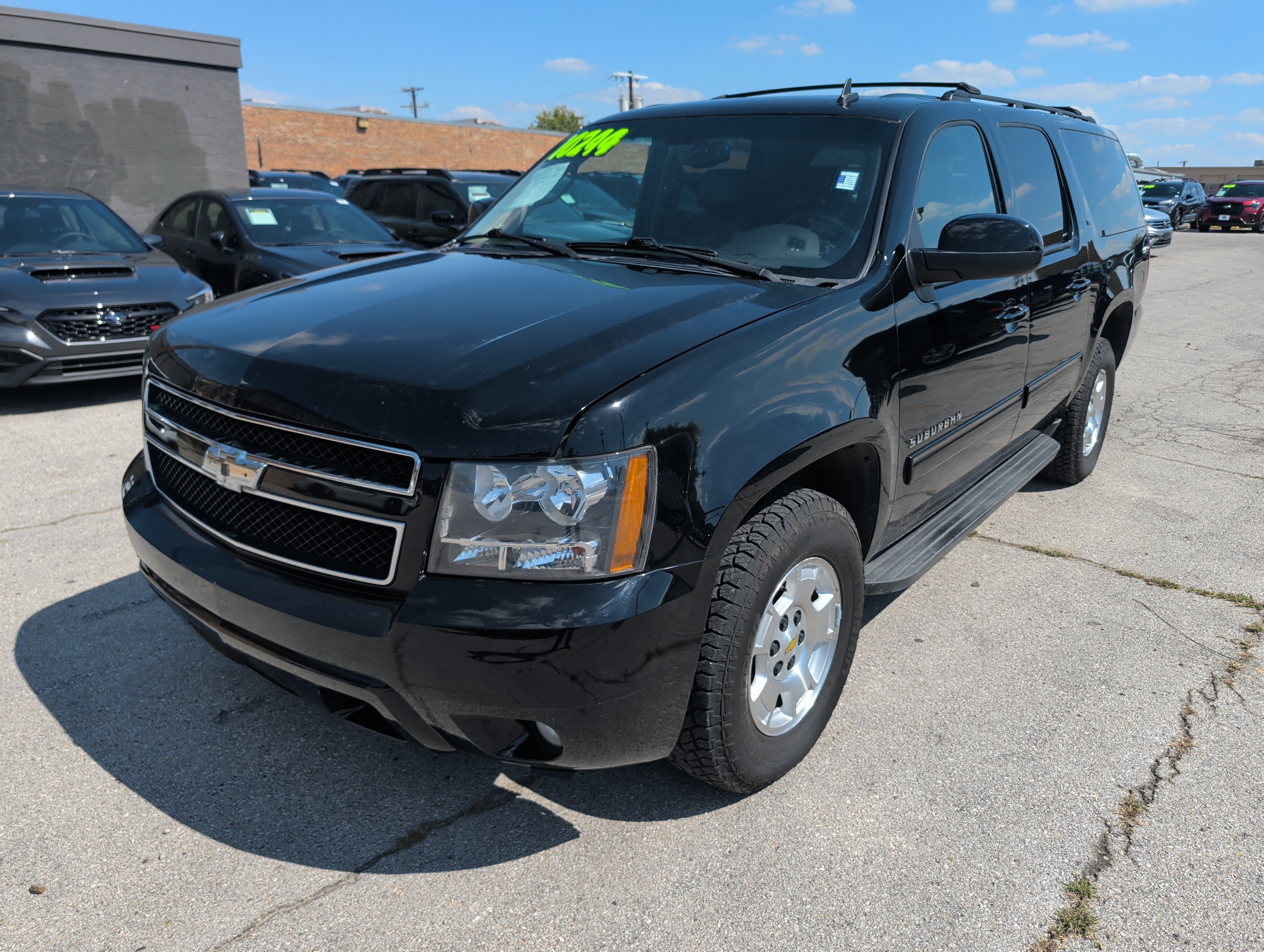 Used 2010 Chevrolet Suburban LT AWD/4WD image 15