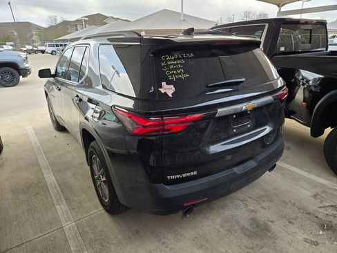 Used 2023 Chevrolet Traverse LT image 6