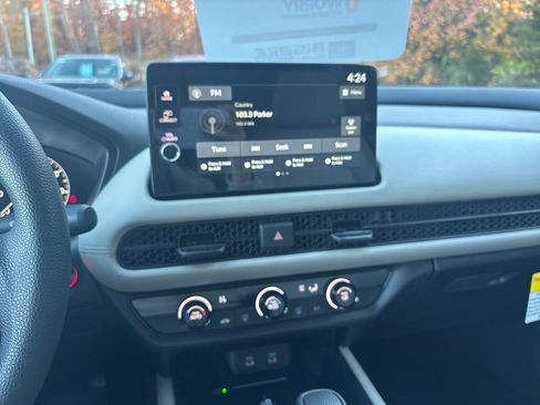 New 2026 Honda HR-V LX image 27