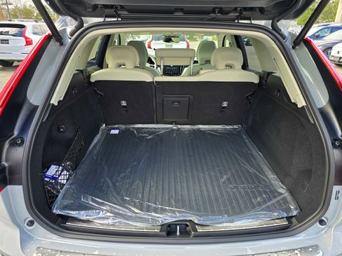 New 2026 Volvo XC60 B5 Ultra w/ Protection Package Premier image 16