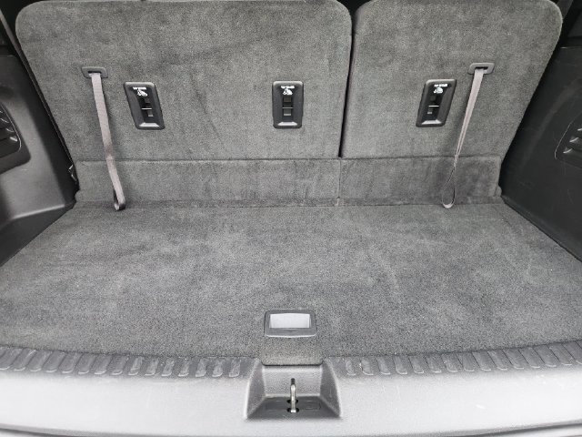 Used 2026 Chevrolet Traverse LT w/ Driver Confidence Package FWD image 33